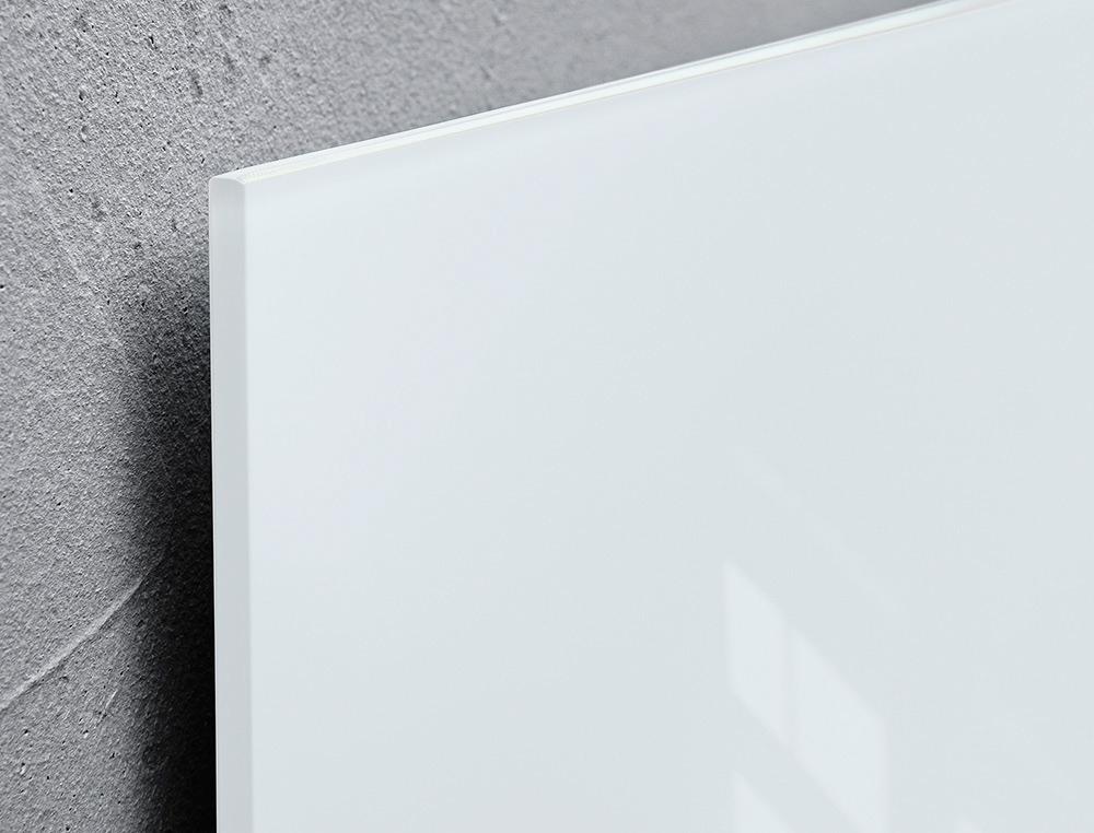 TABLEAU VERRE Q-CONNECT MAGNETIQUE 90X60CM INCLUS 2   AIMANTS 1 MARQUEUR EFFACABLE  1 BROSSE KIT FIXATION KF11313