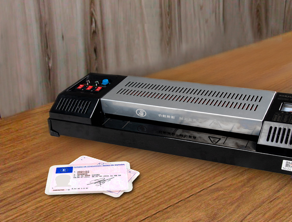 PLASTIFIEUSE Q-CONNECT PROFESSIONNELLE A3 RESISTANCE AUX CHOCS A CHAUD JUSQU'À 200 MC 4 ROULEAUX VITESSE