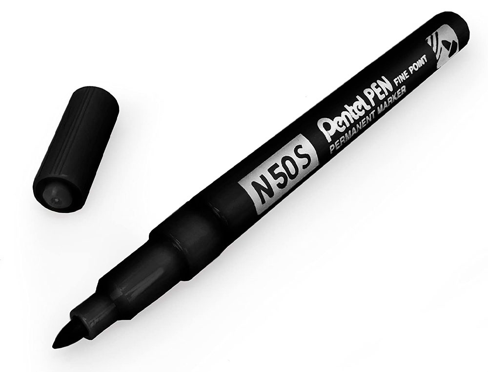 MARQUEUR PENTEL PERMANENT N50S CORPS METAL POINTE       CONIQUE TRES FINE ENCRE       INDELEBILE TOUS SUPPORTS NOIRE