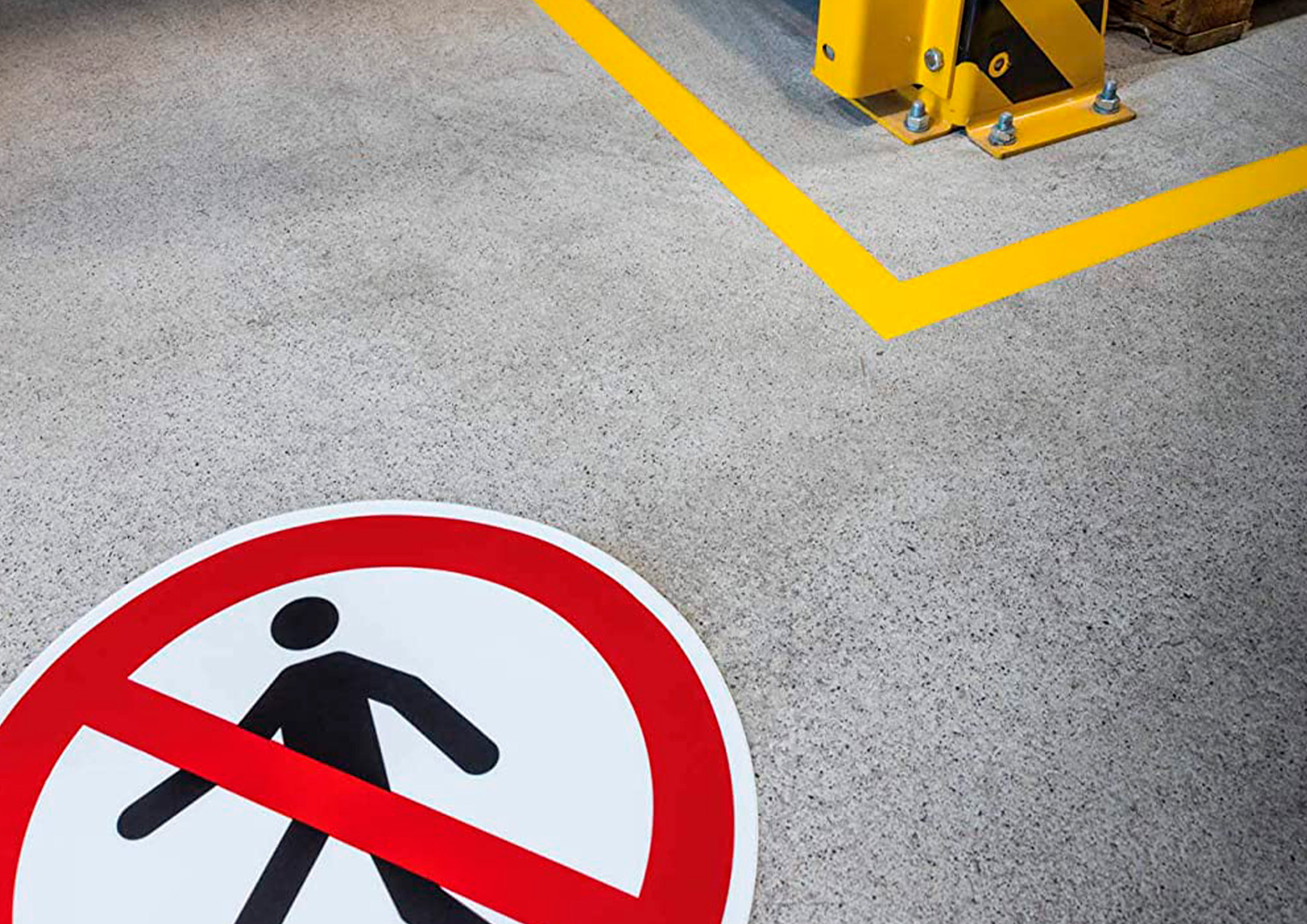 PICTOGRAMME AU SOL INTERDIT AUX PIETONS DURABLE ADHESIF   ENTREPOTS CENTRES             DISTRIBUTION USINES DIAMETRE