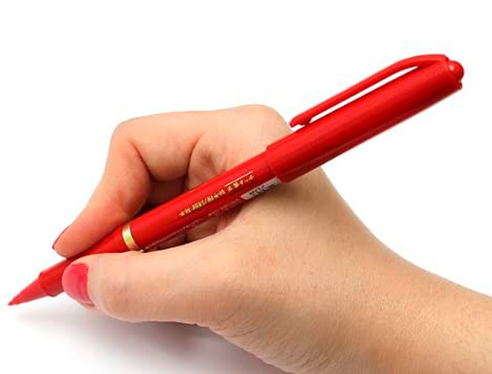 FEUTRE UNIBALL SIGN PEN ENCRE SUPER INK COUVRANTE POINTE    FEUTRE NYLON OGIVE LARGEUR    TRACE 1MM COLORIS ROUGE