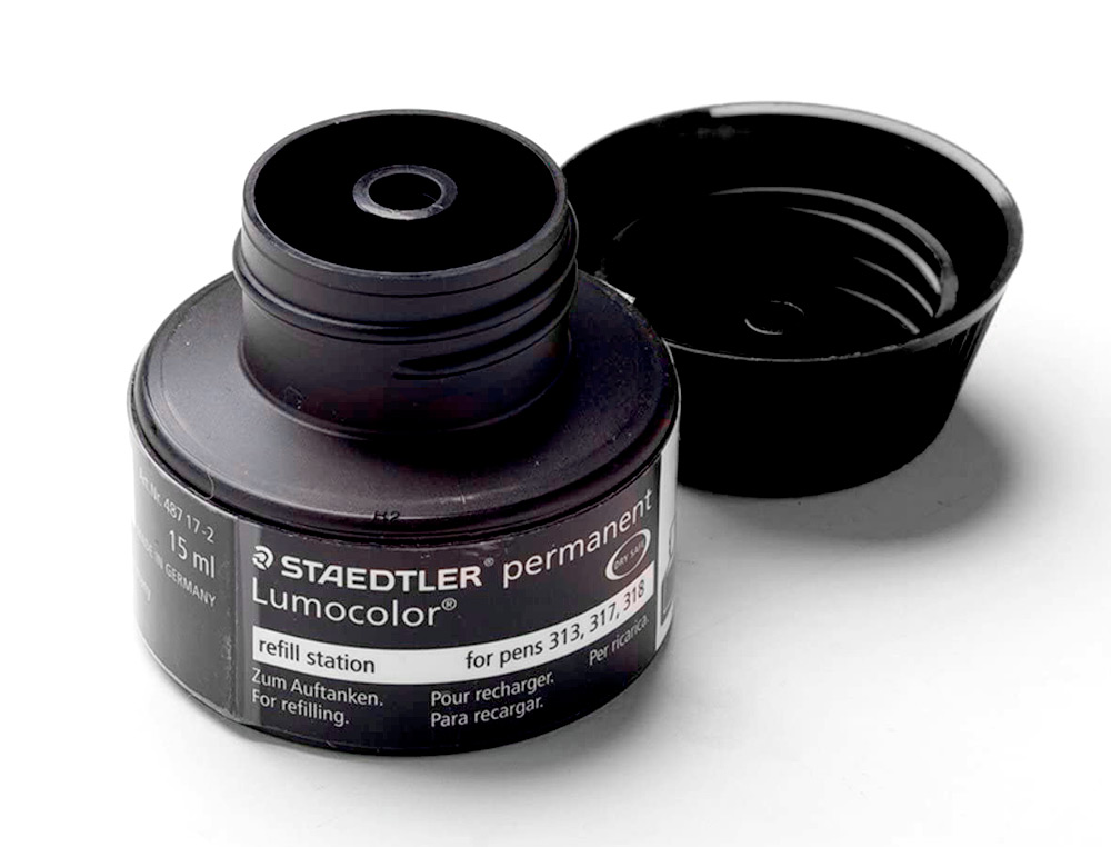 RECHARGE MARQUEUR PERMANENT STAEDTLER LUMOCOLOR 488 48    POUR MARQUEURS COMPACTS 348   FLACON 20ML COLORIS NOIR