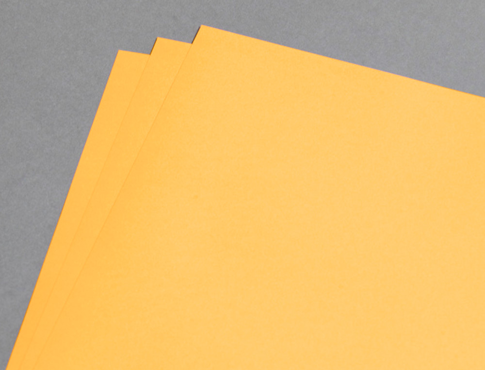 PAPIER CLAIREFONTAINE MULTIFONCTION COULEUR TROPHE A4 160G/M2BOUTON D'OR PARFAITE OPACITE PAQUET 250