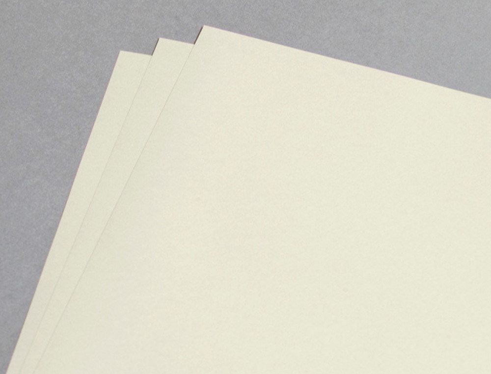 PAPIER CLAIREFONTAINE MULTIFONCTION LASER COULEUR TROPHE A3 80G/M2 GRIS PERLE PARFAITE OPACITE PAQUET 500
