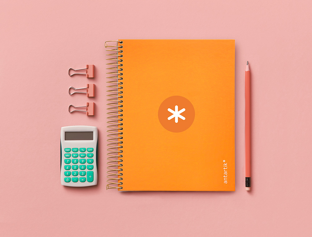 CAHIER SPIRALE ANTARTIK A5 14,8X21CM 240P 90G/M2 5X5MM 6 TROUS COIL-LOCK COLORIS JAUNE