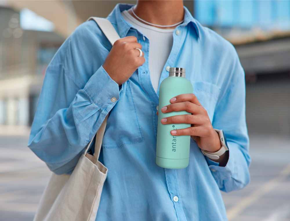 BOUTEILLE ISOTHERME ANTARTIK ACIER INOXYDABLE SANS BPA     500ML COLORIS MENTHE