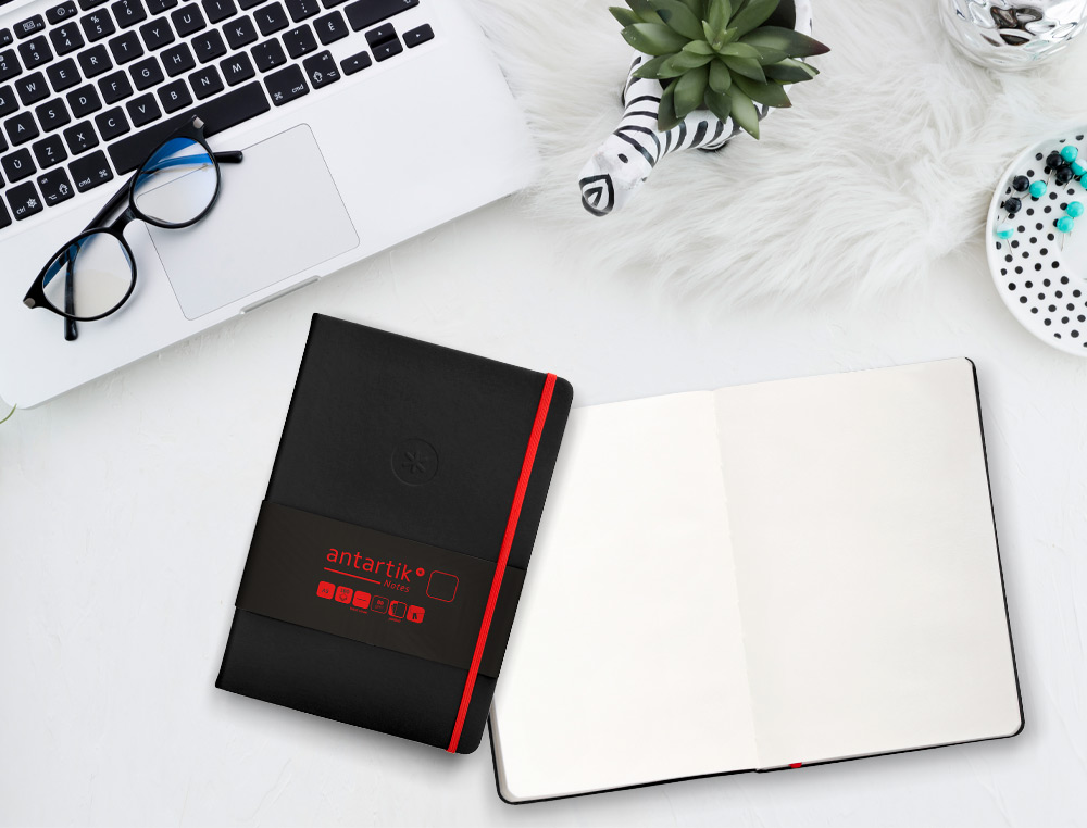 CARNET FERMETURE ELASTIQUE ROUGE ANTARTIK NOTES COUVERTURE RIGIDE A5 PAPIER UNI IVOIRE 100 FEUILLES 80GR FSC NOIR