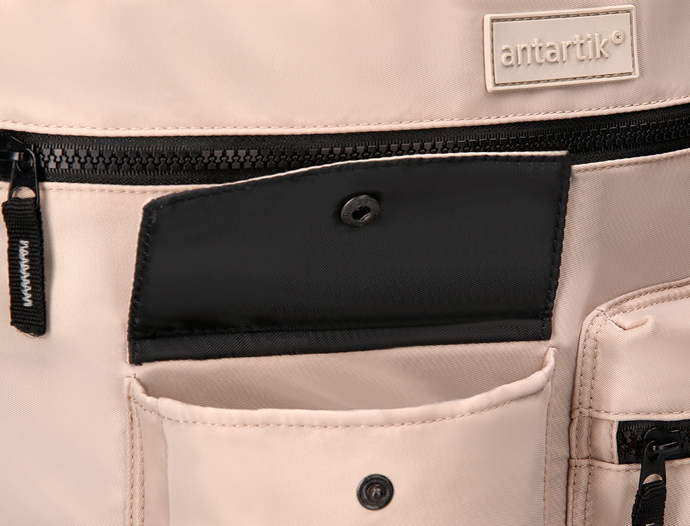 SAC MULTIFONCTION ANTARTIK MODELE BOLSO FLIP BAG         400X120X390MM COLORIS BEIGE   CLAIR