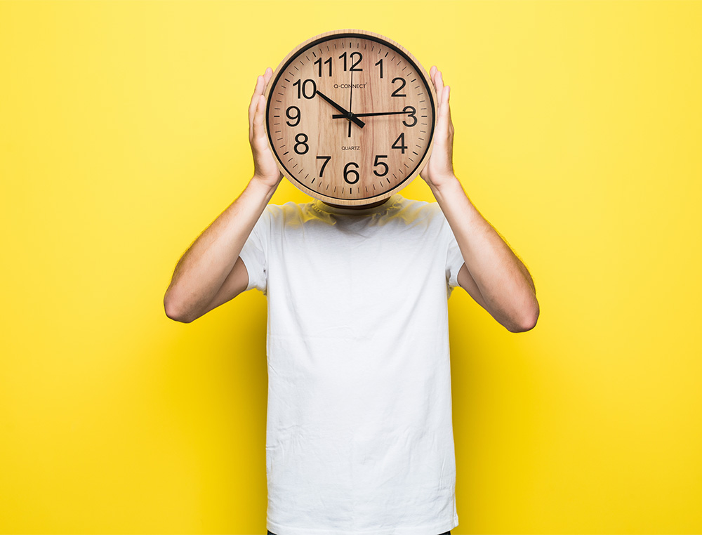 HORLOGE Q-CONNECT MURALE PLASTIQUE RONDE DIAMETRE 25,7CM MECANISME SILENCIEUX COLORIS BOIS NATUREL