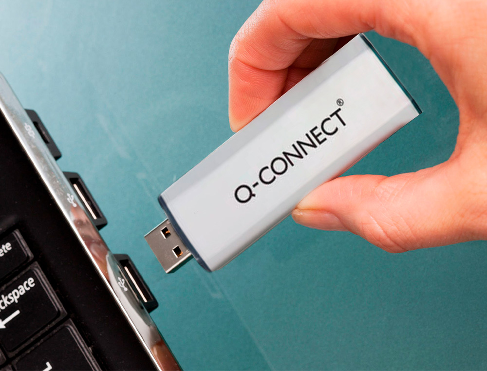 CL USB Q-CONNECT 3.0 8GB LECTURE175MB/S CRITURE 60MB/S R TRACTABLE INTERFACE SUPERSPEED 3.0 COMPATIBLE USB 2.0
