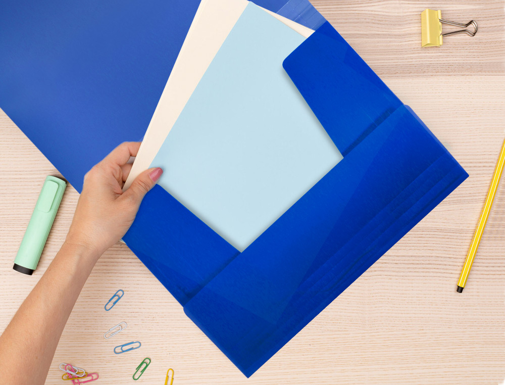 CHEMISE LIDERPAPEL POLYPROPYLNE DOS FLEXIBLE A4 210X297MM 4/10E 3 RABATS LASTIQUE 100F COLORIS BLEU TRANSLUCIDE