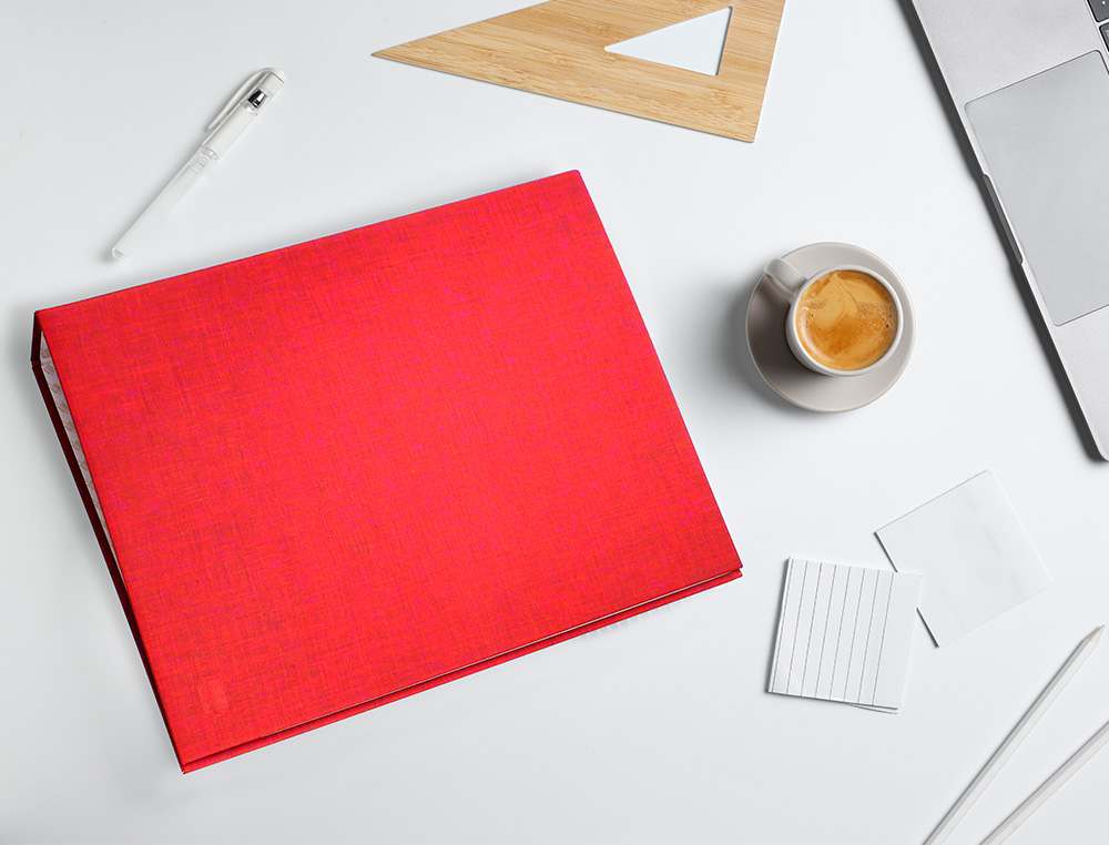CLASSEUR LIDERPAPEL 4 ANNEAUX RONDS 25MM A4+ CARTON REMBORD PAPER COAT COLORIS ROUGE