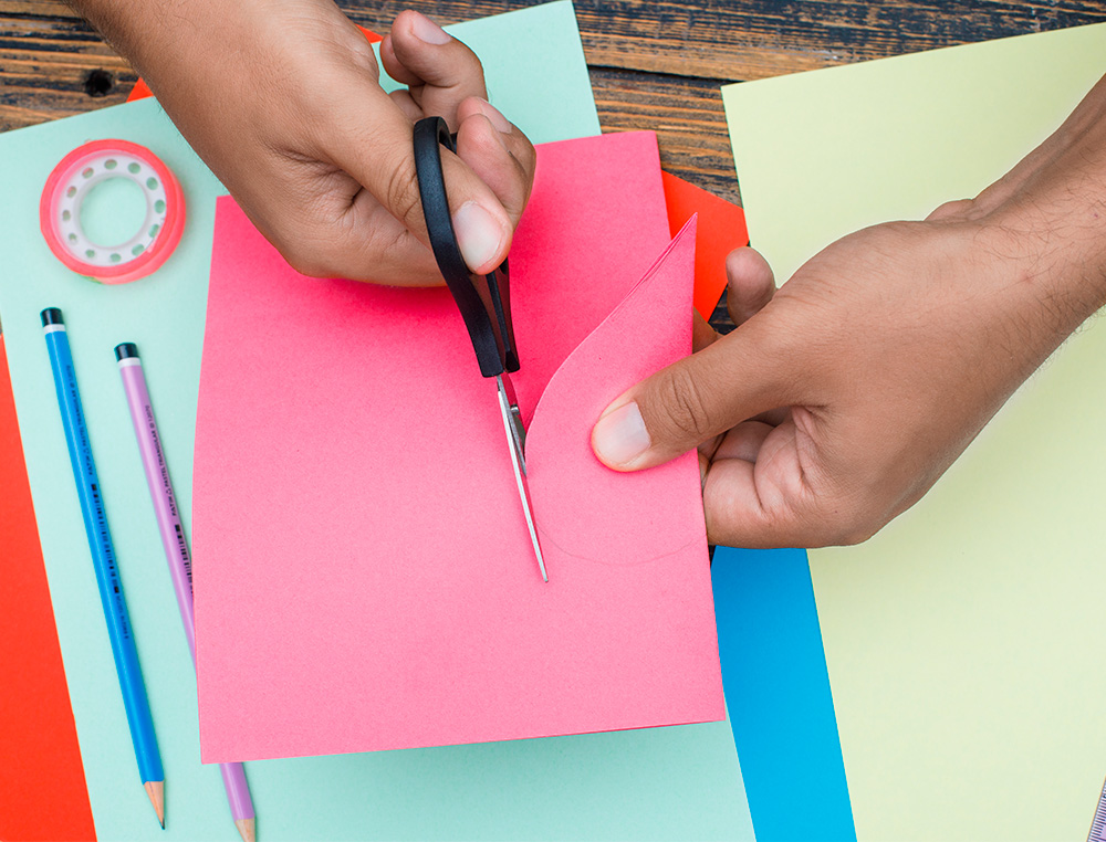 PAPIER COULEUR Q-CONNECT MULTIFONCTION A4 80G/M2 UNICOLORE ROSE INTENSE RAMETTE 500 FEUILLES